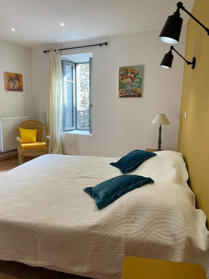 ヴォギュエ La Secrete Bed & Breakfast エクステリア 写真